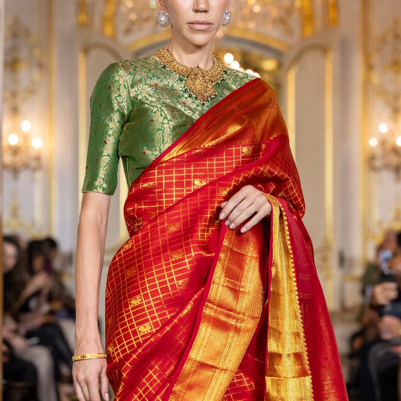 Paris Fashion Show - Orange